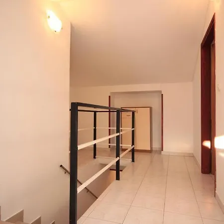 Apartment 7284b *
