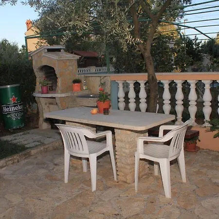 7284b Apartment *