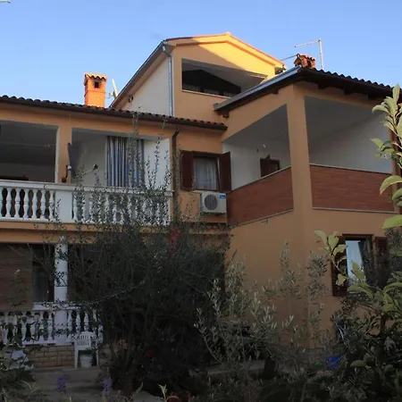 Apartment 7284b Fažana